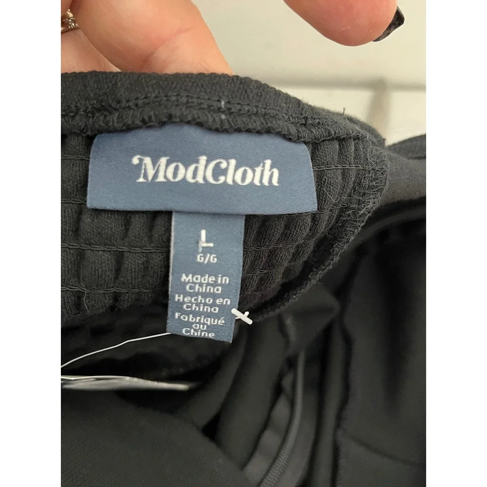 ModCloth Fit and Flare Dress Women‎ Large Black Sweetheart Neck Smocked Back LBD